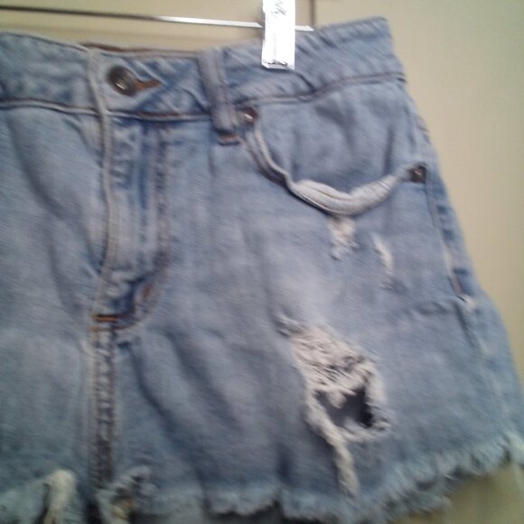 Bullhead Shorts 5 Denim Distressed Raw Hem Blue - Picture 7 of 12